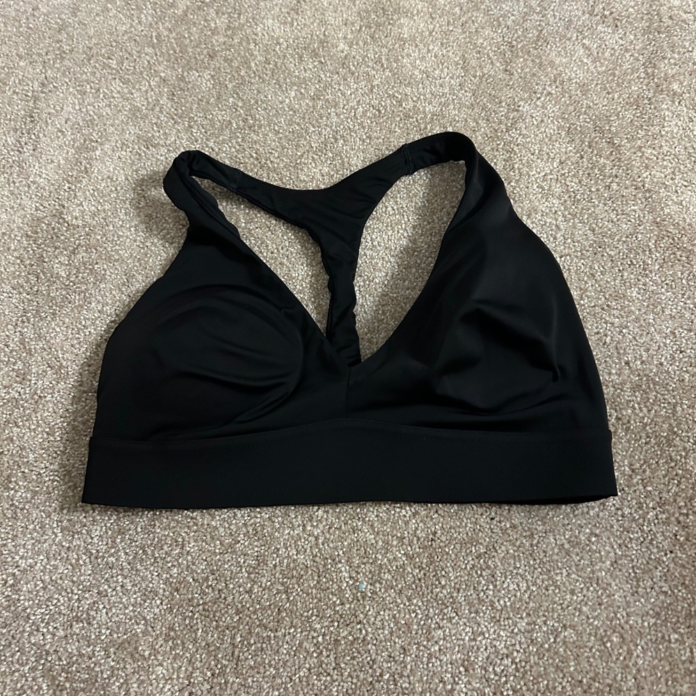 sports bra